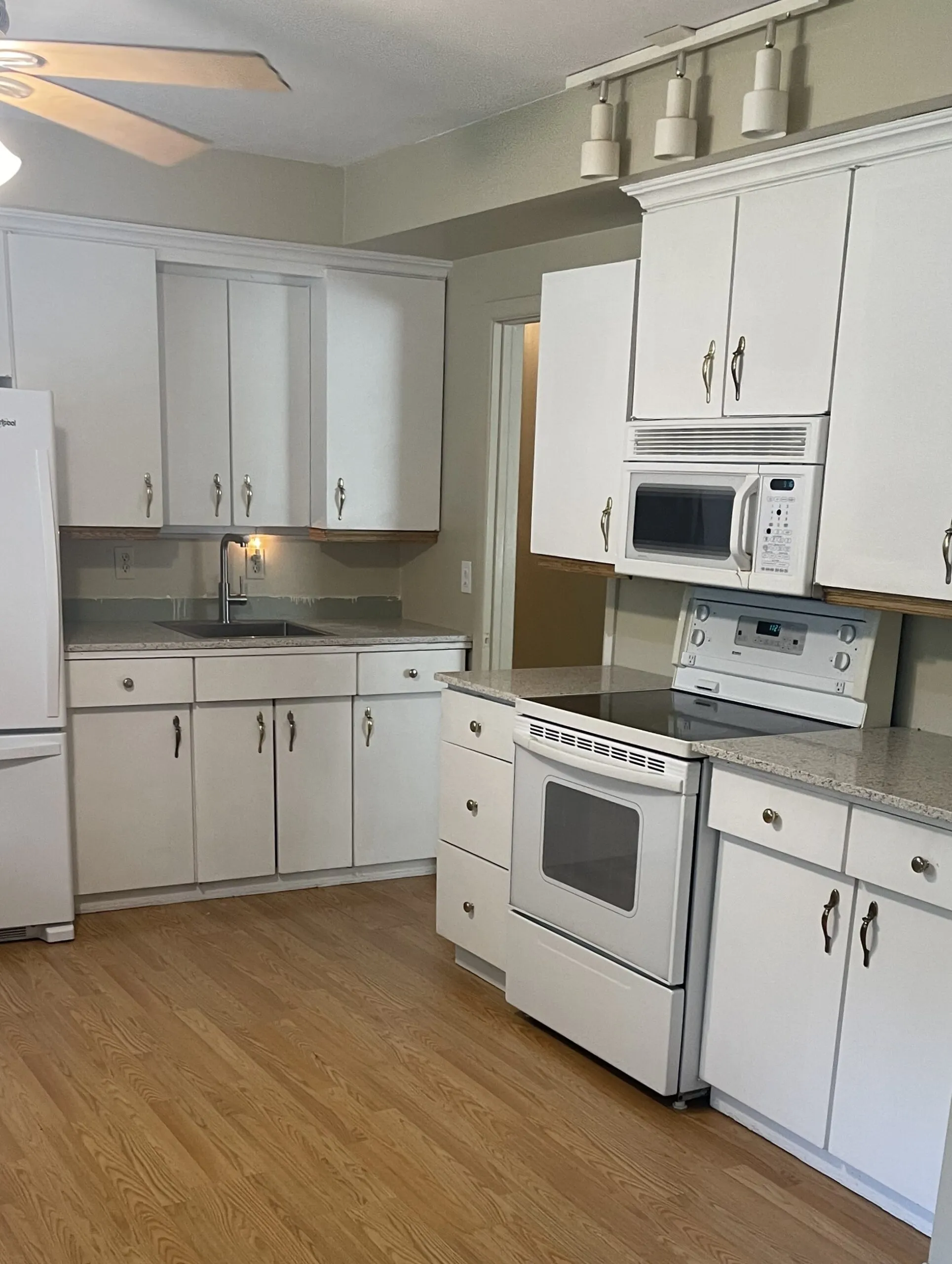 Kitchen Renovations in London, Ontario — photo 5